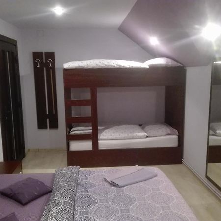 Casa De Vacanta Silvia Vărmaga Eksteriør bilde
