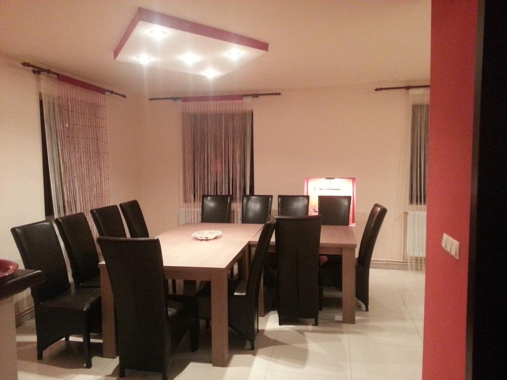 Casa De Vacanta Silvia Vărmaga Eksteriør bilde