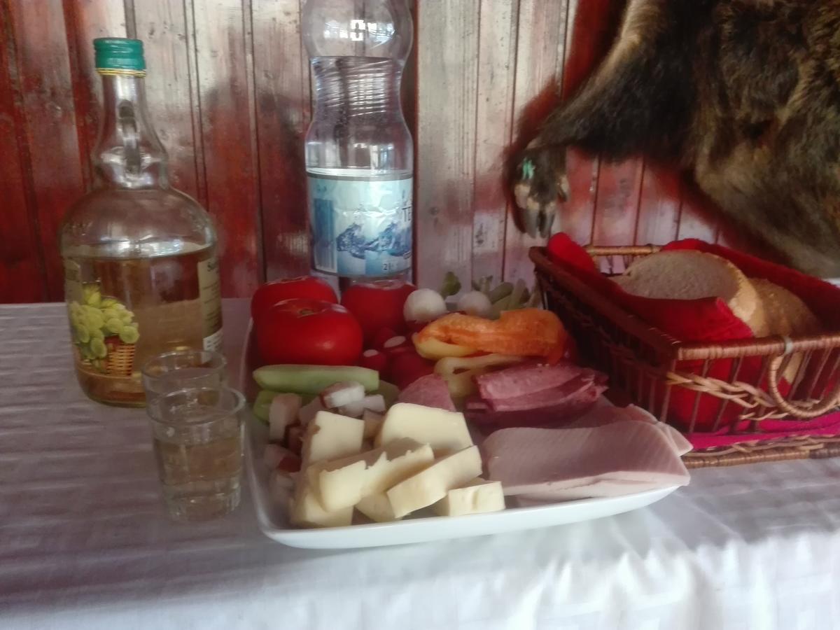 Casa De Vacanta Silvia Vărmaga Eksteriør bilde